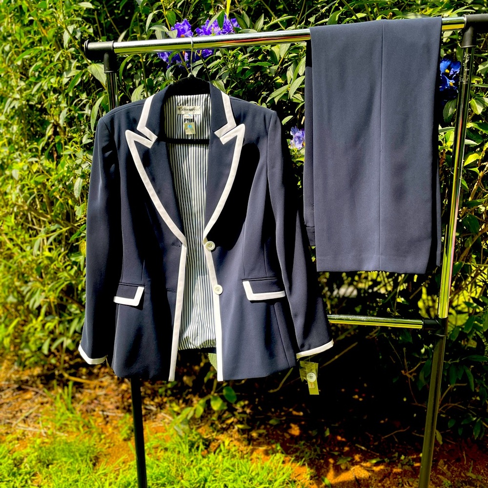 Pant Suit
